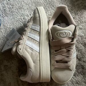 Brand new adidas campus wonder white